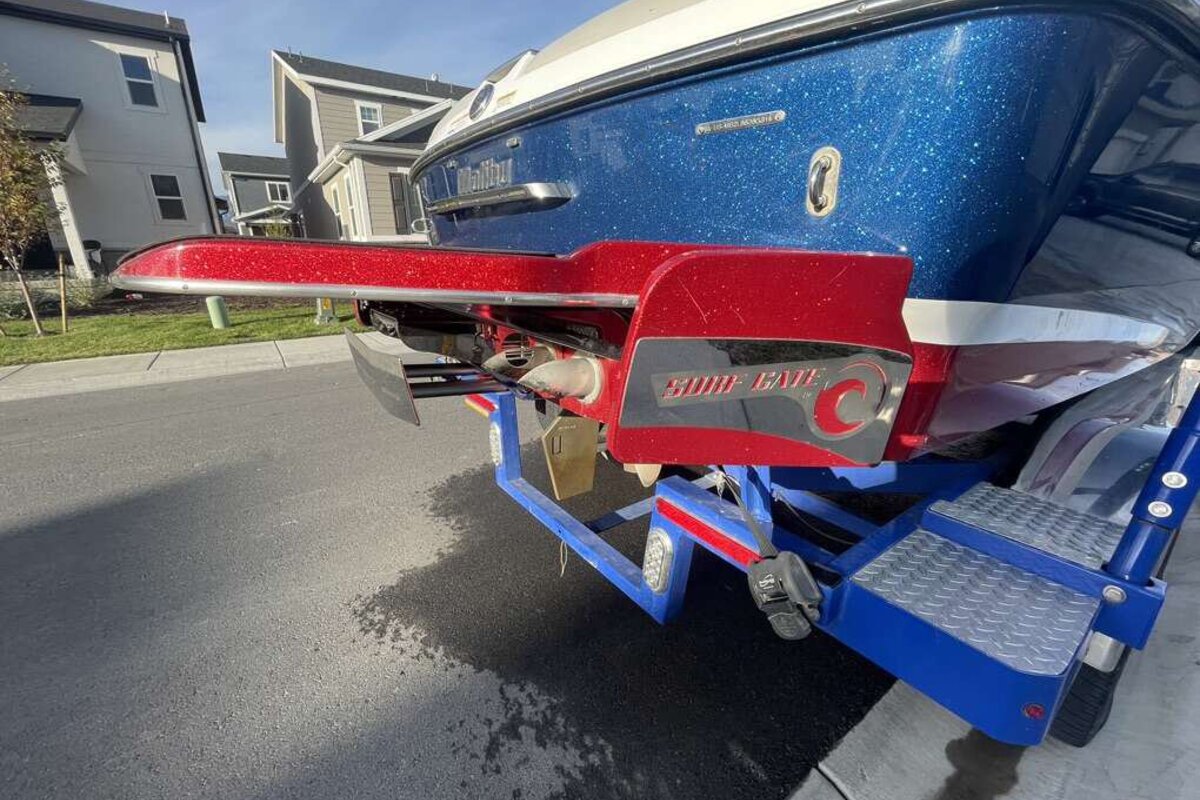 2014 Malibu Wakesetter 24 MXZ, 2