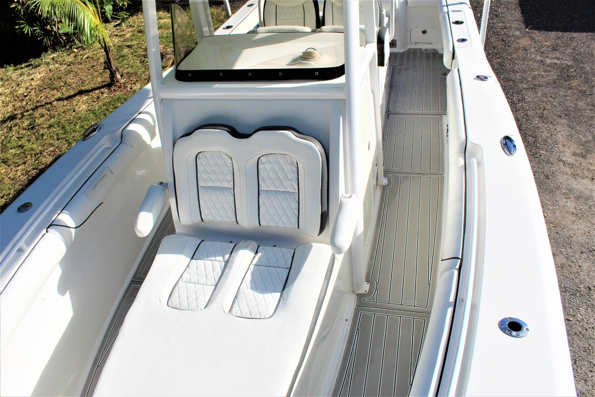 2014 Sea Hunt Gamefish 30, 15