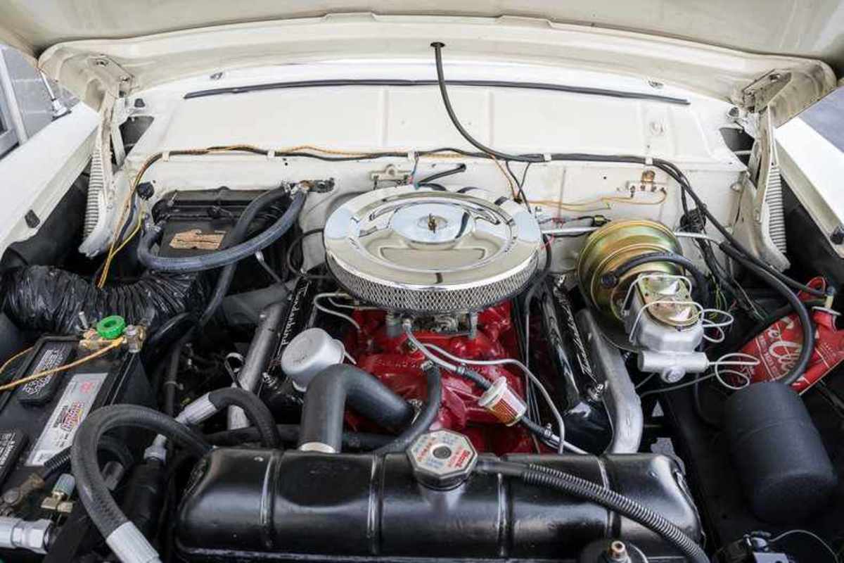 1955 Ford Crown Victoria, 27