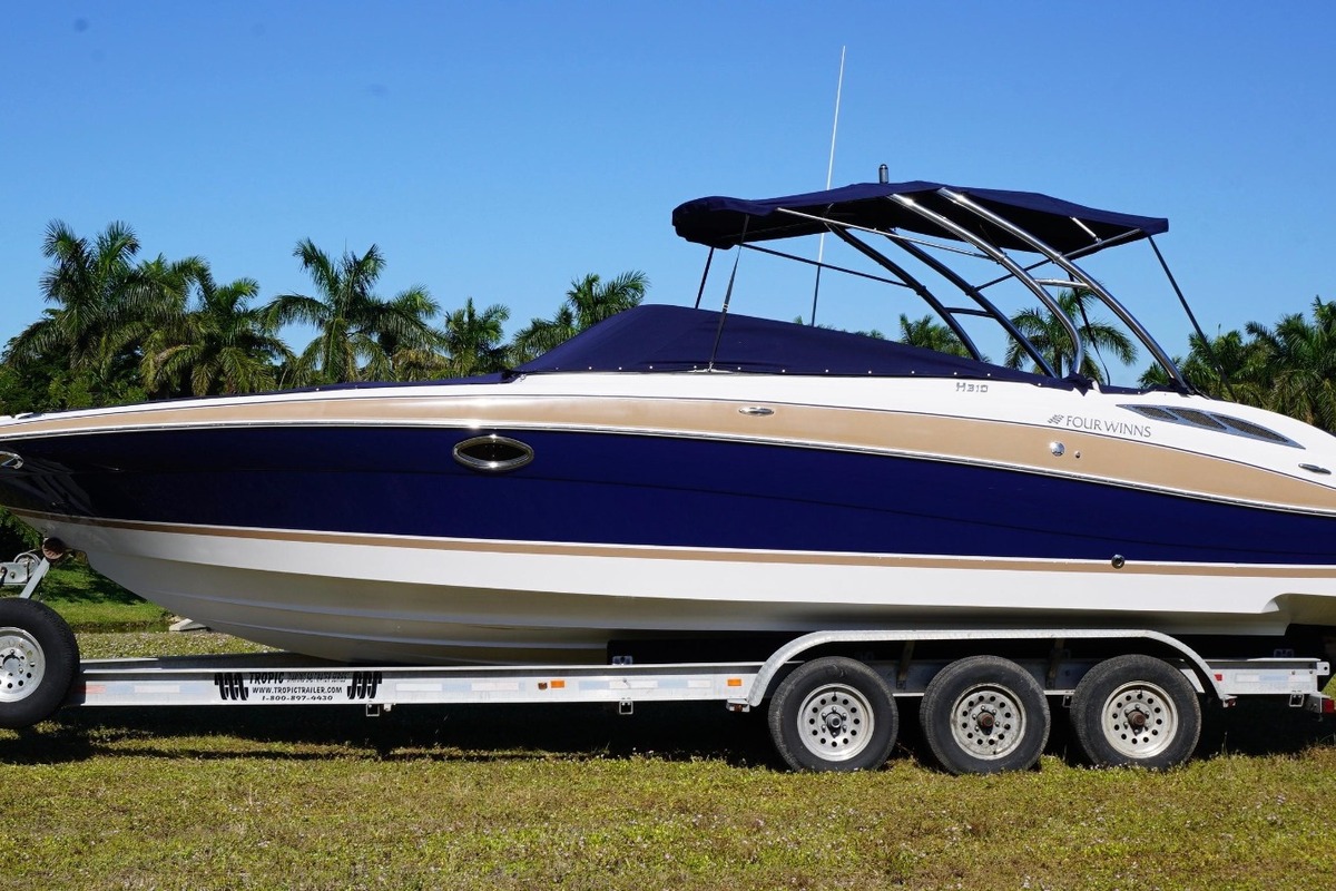2011 Four Winns H Series H310, 0