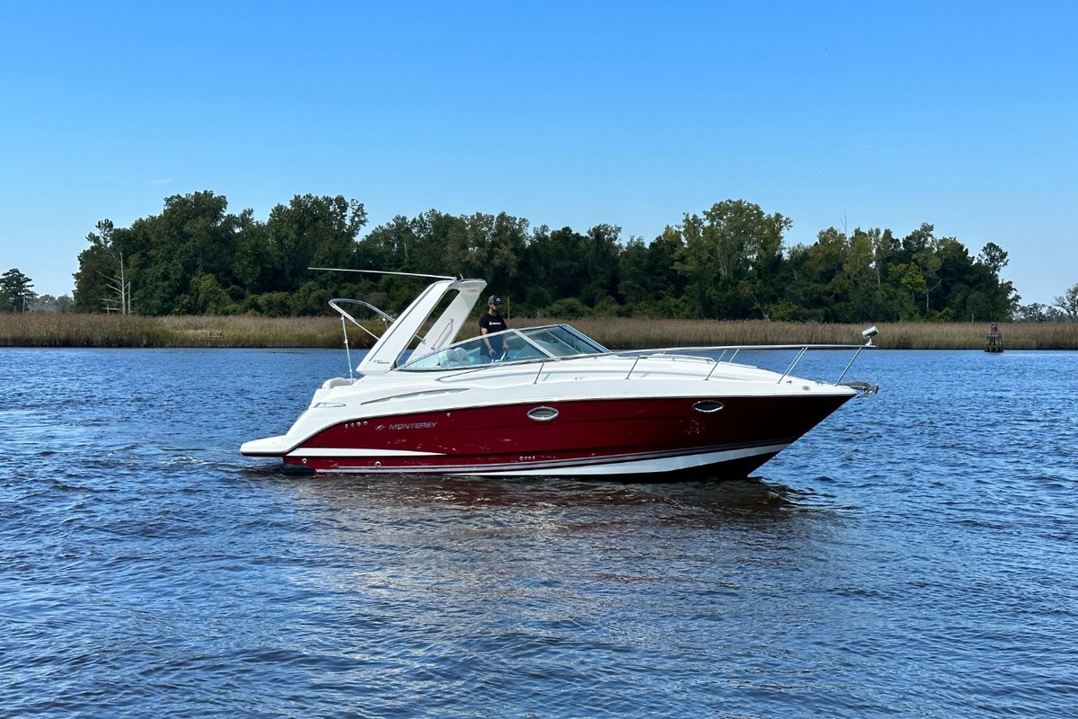 2007 Monterey 290, 0