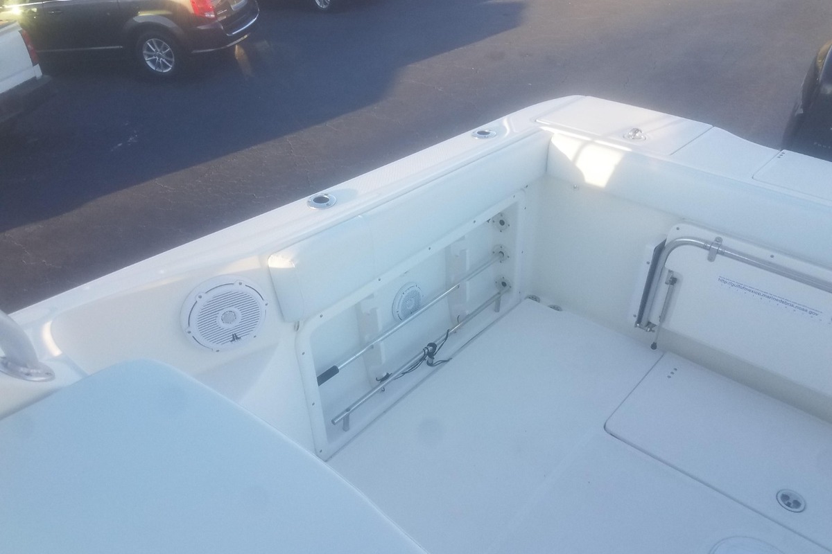 2008 Triton Boats 301 XD, 15