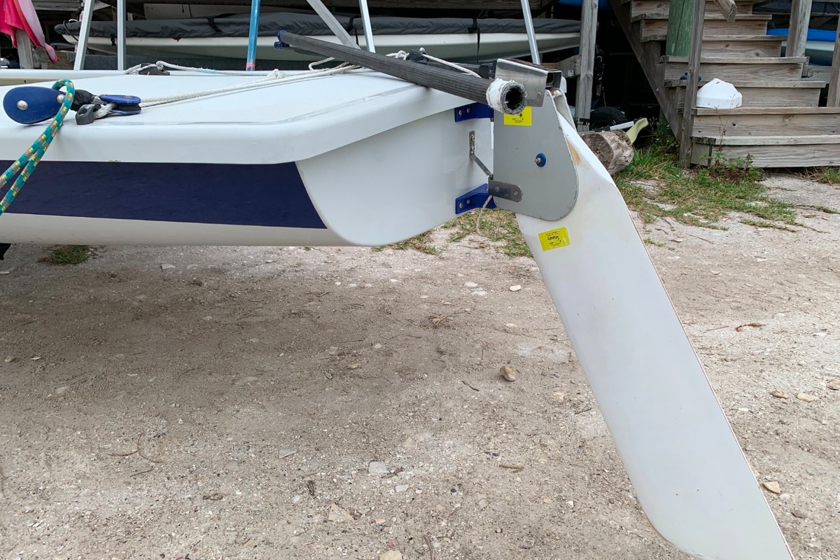 2006 Laser dinghy racer Standard, 4