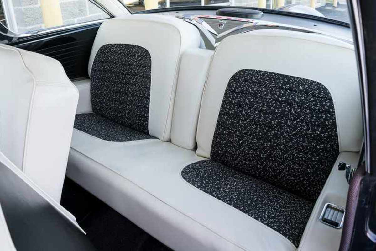 1955 Ford Crown Victoria, 19