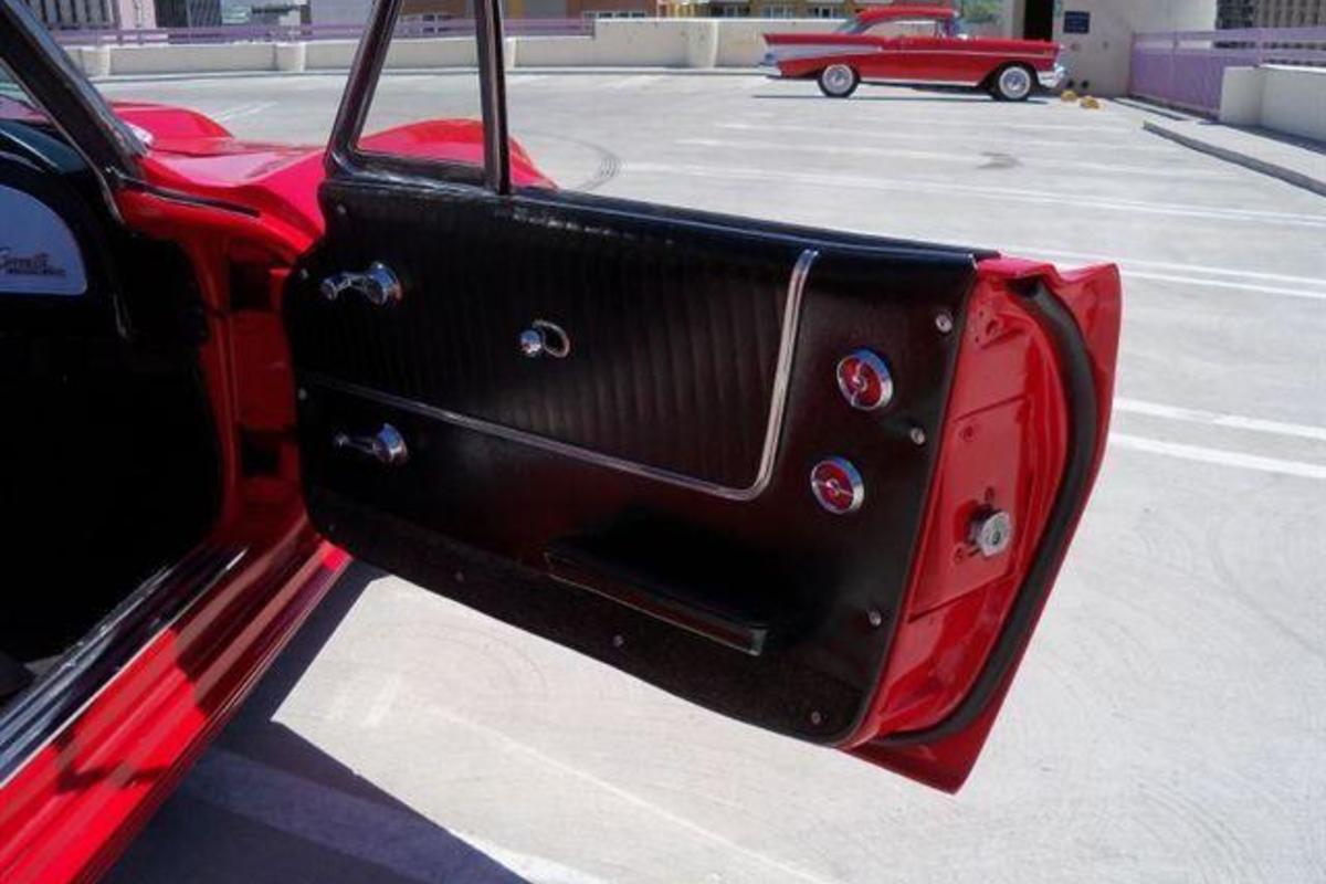 1967 Chevrolet Corvette, 21
