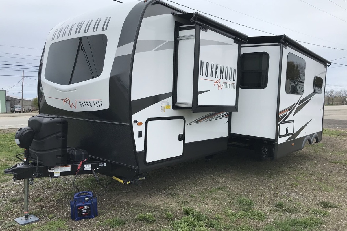2021 Forest River Rockwood Ultra Lite 2706 WS, 1
