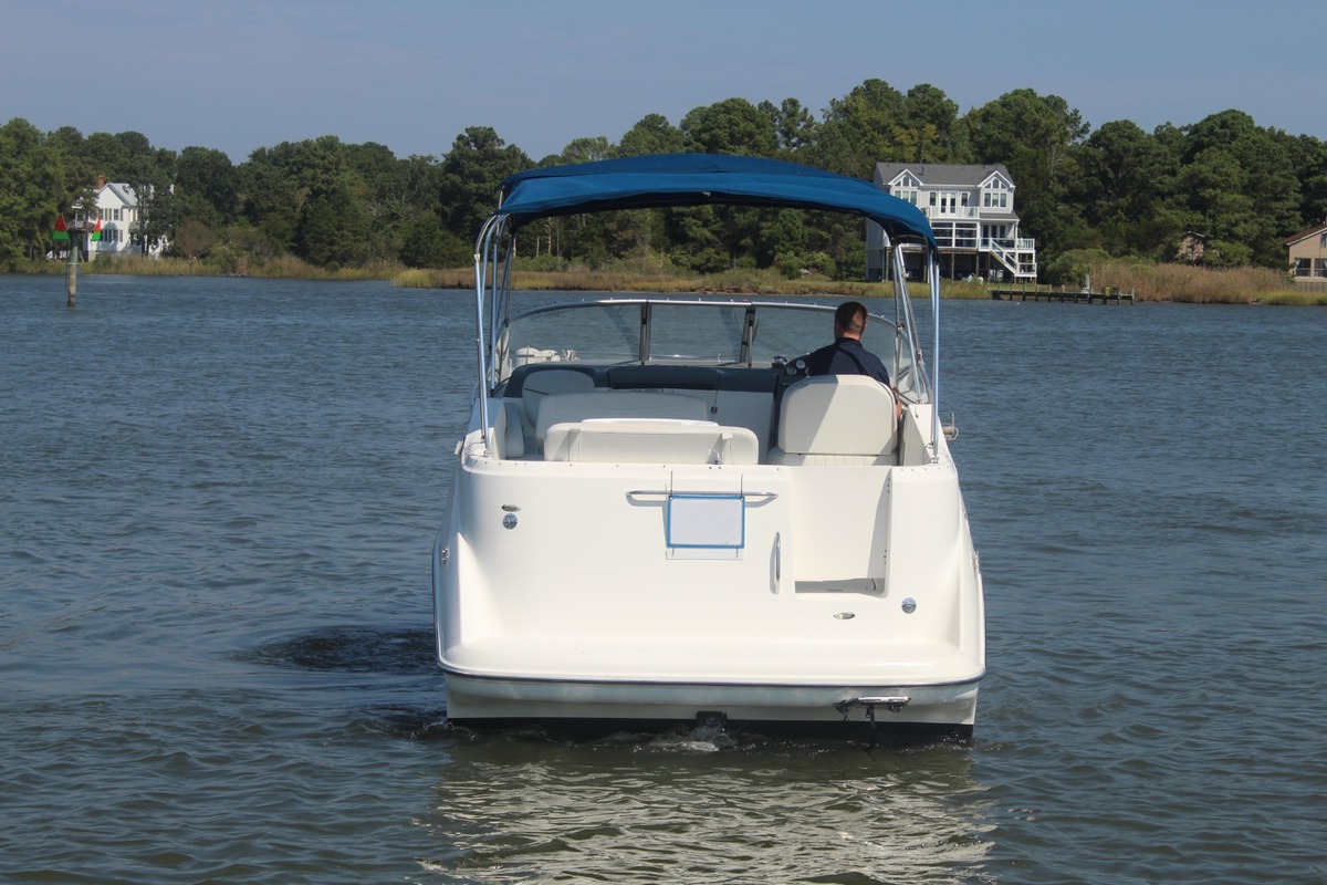 2005 Bayliner 275, 2