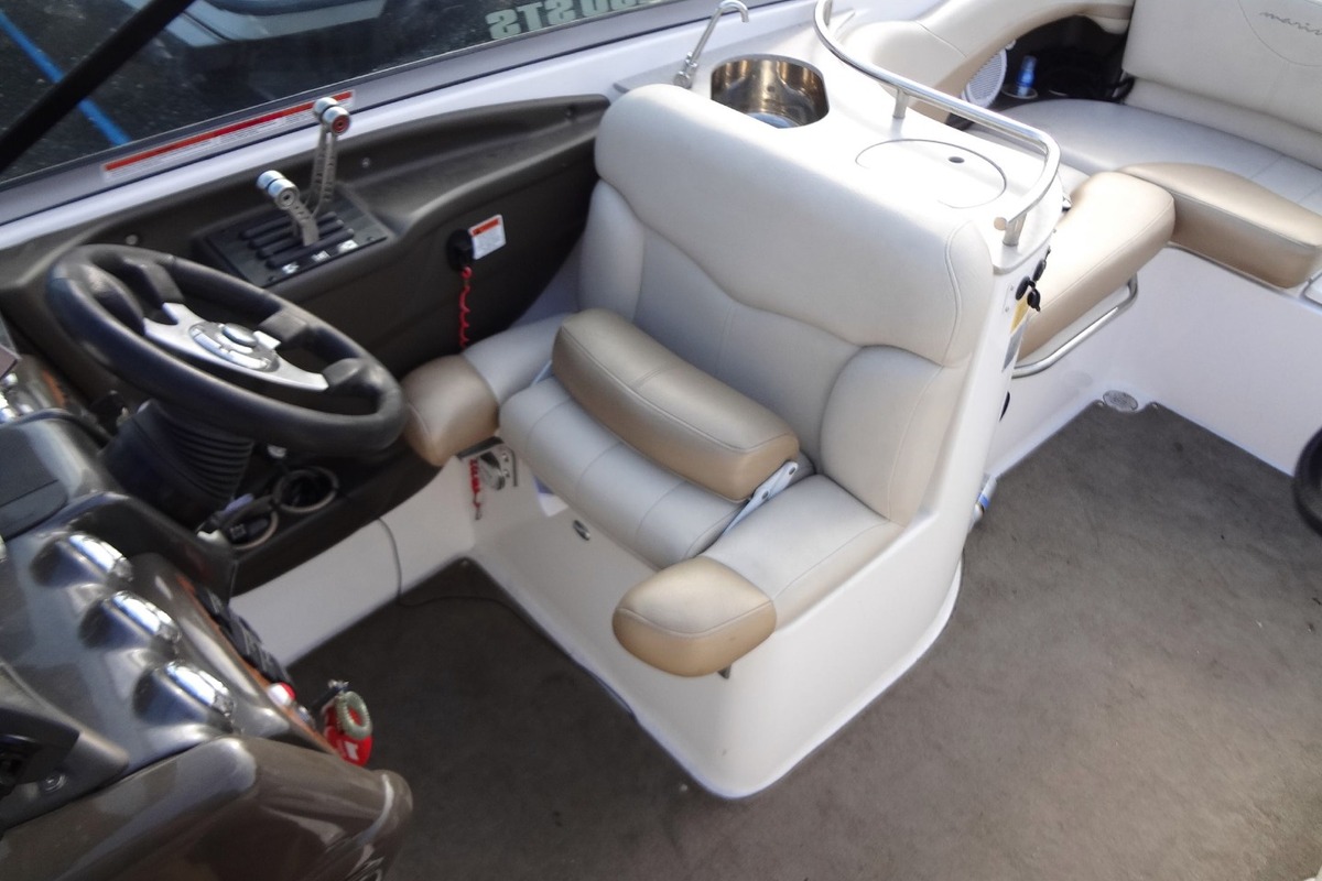 2005 MasterCraft MariStar 280, 16