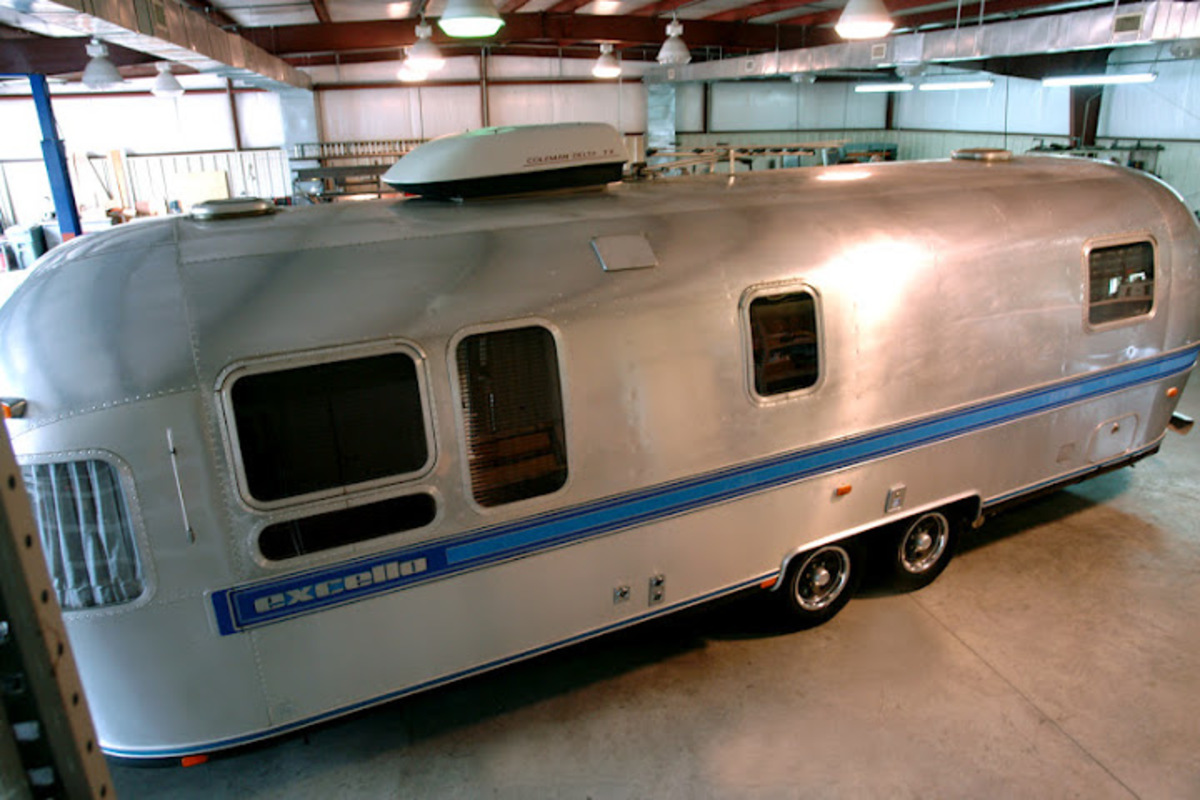 1988 AIRSTREAM Excella, 12