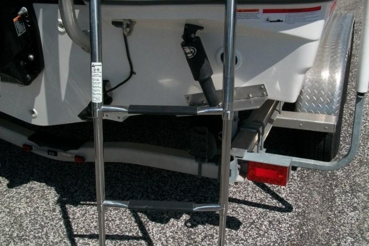 2014 Boston Whaler 210 Dauntless, 6