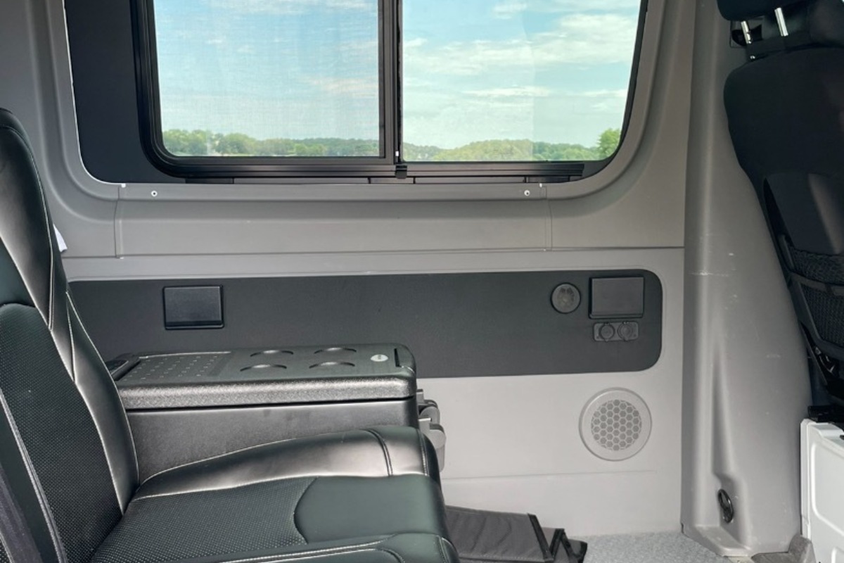2016 Mercedes Benz Sprinter, 16
