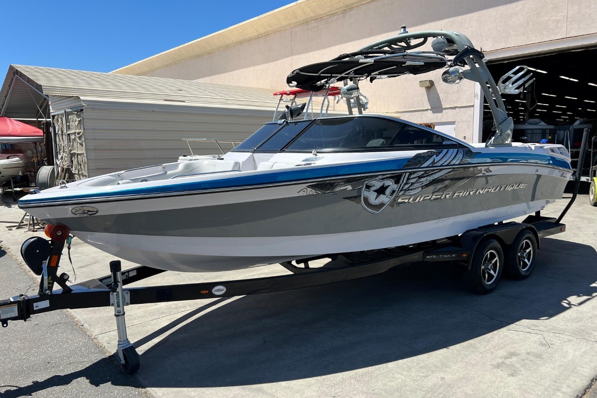 2012 Nautique Super Air Nautique 230, 0