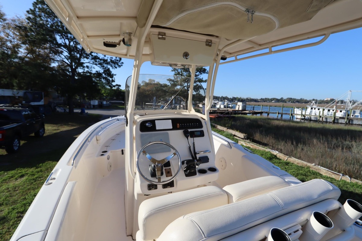2016 Grady-White Fisherman 257, 10