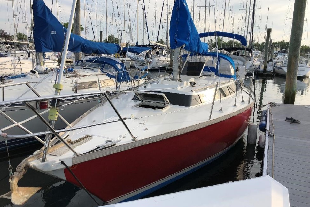 1975 Dufour 31, 1
