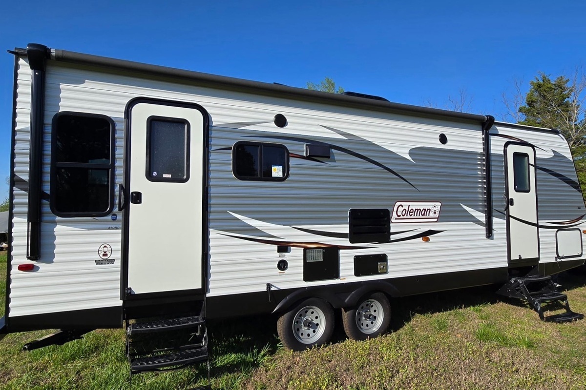 2017 Coleman CTS270RL Yukon Package & Lantern Package, 4