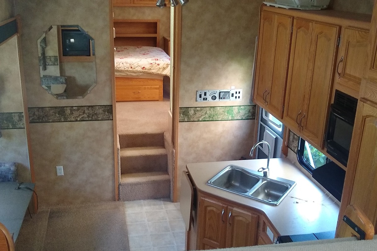 2017 Keystone RAPTOR 3512, 9
