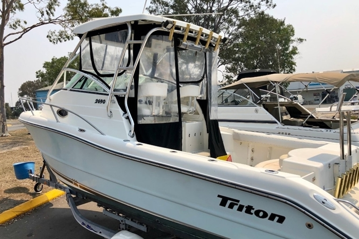 2004 Triton Boats 2690 Walkaround, 4