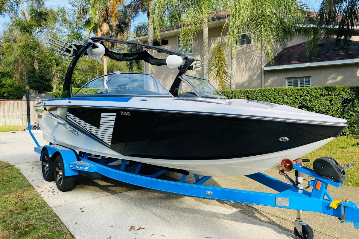 2014 Tige Z1, 1