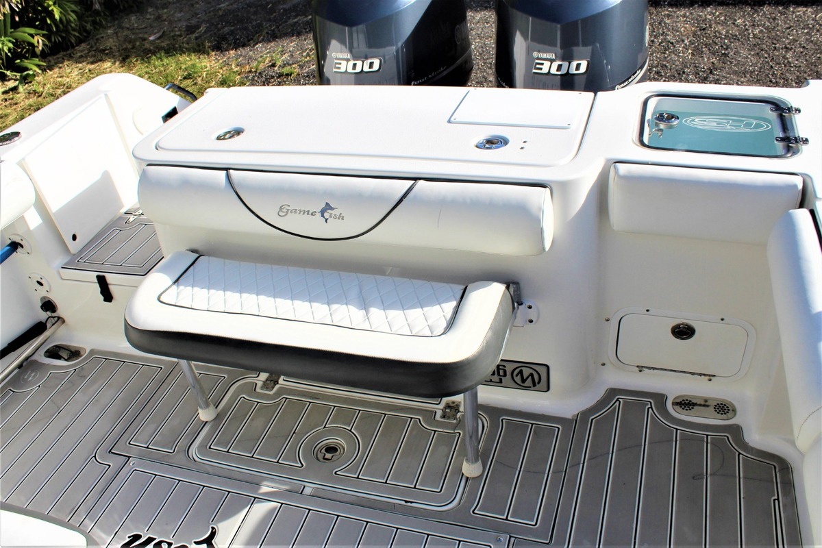 2014 Sea Hunt Gamefish 30, 18