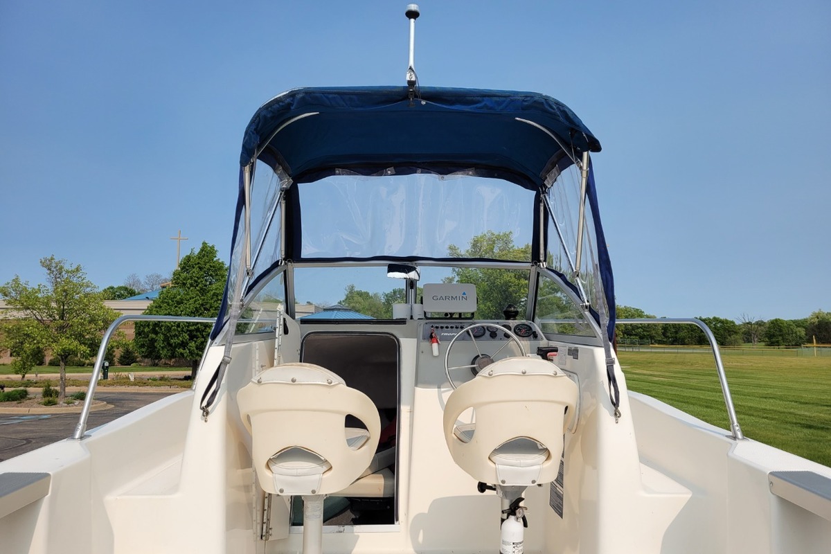 2006 Bayliner Trophy 1802 WA, 4