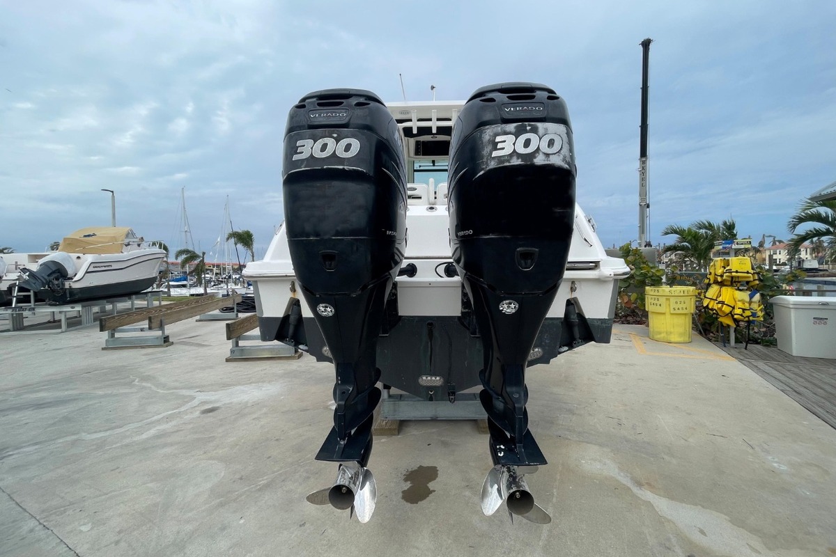 2014 Boston Whaler 280 Outrage, 6