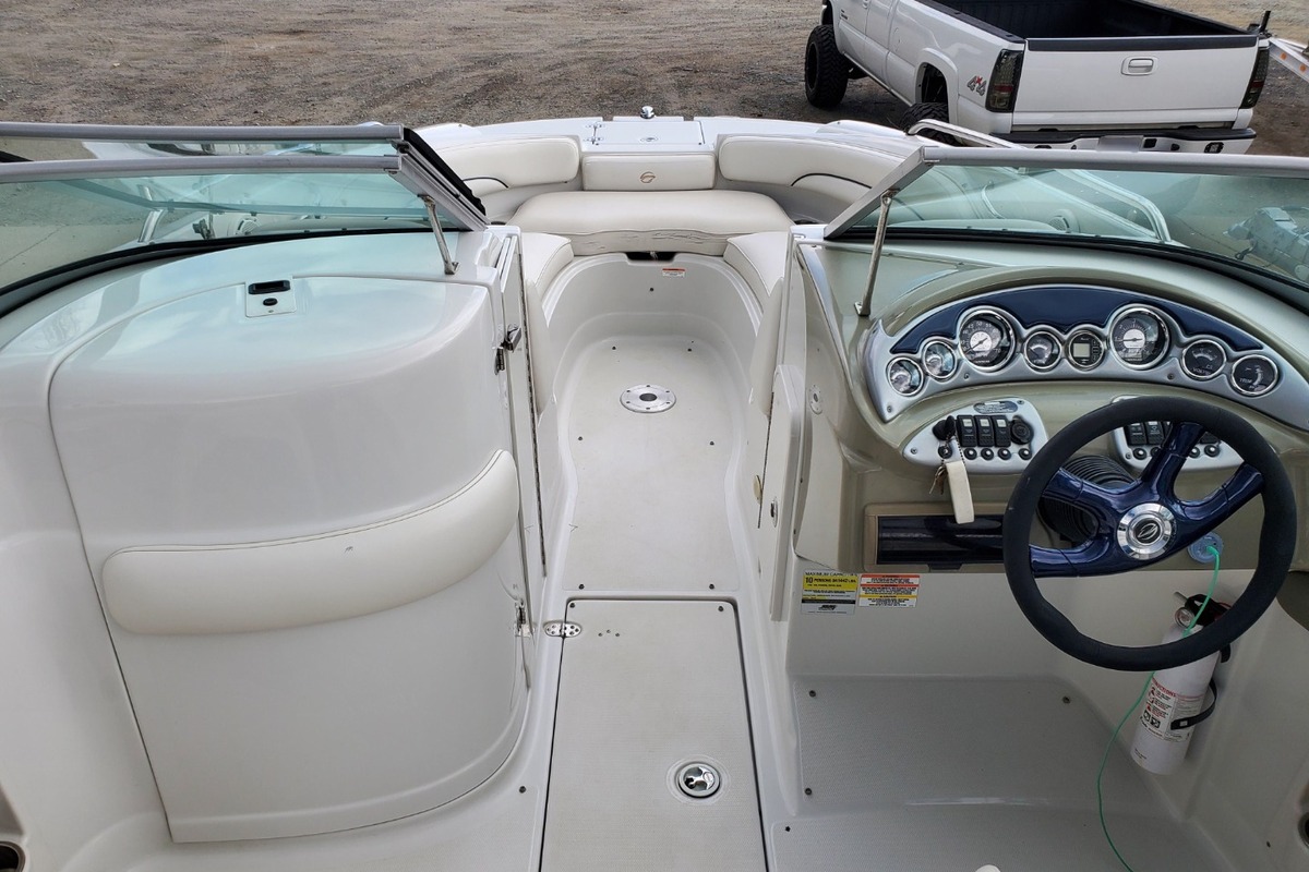 2007 Crownline 220 EX, 6