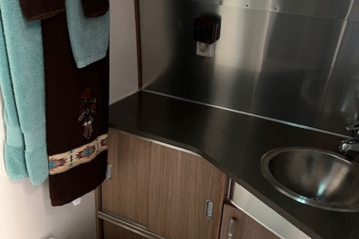 2020 Airstream Flying Cloud, 7