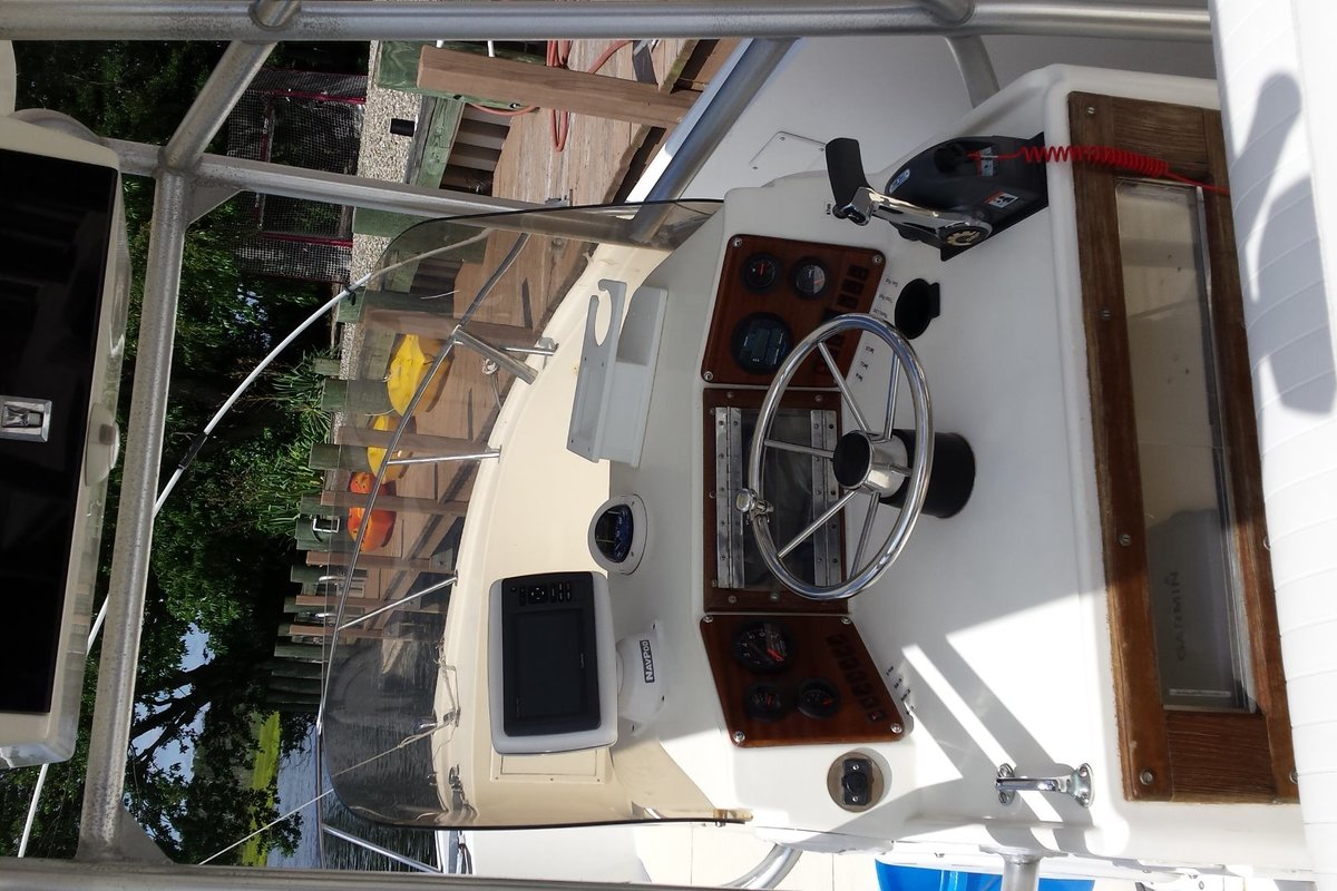 1977 Mako 25, 3
