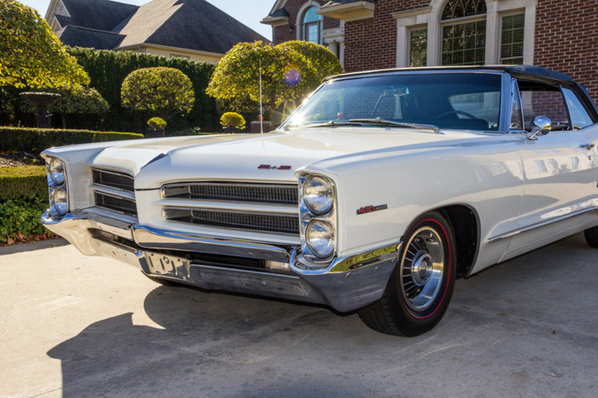 1966 Pontiac 2+2, 20