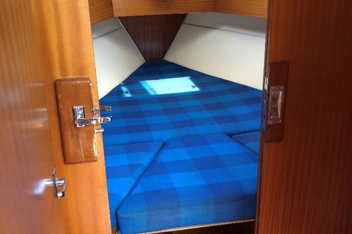1975 Dufour 31, 8
