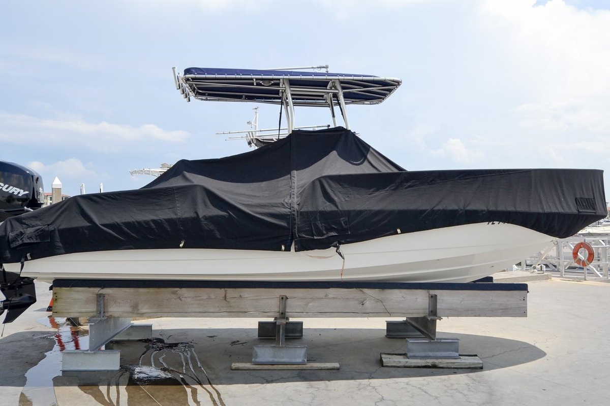 2009 Boston Whaler 230 Dauntless, 9