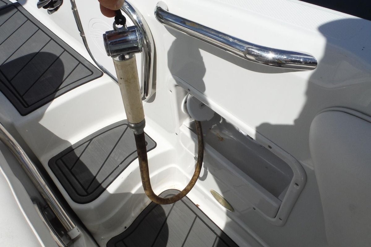 2006 Crownline 275 CCR, 14