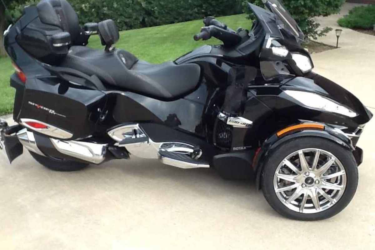 2015 Can-Am Spyder RT Limited SE6, 1