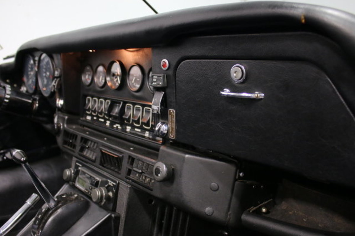 1974 Jaguar XKE, 31