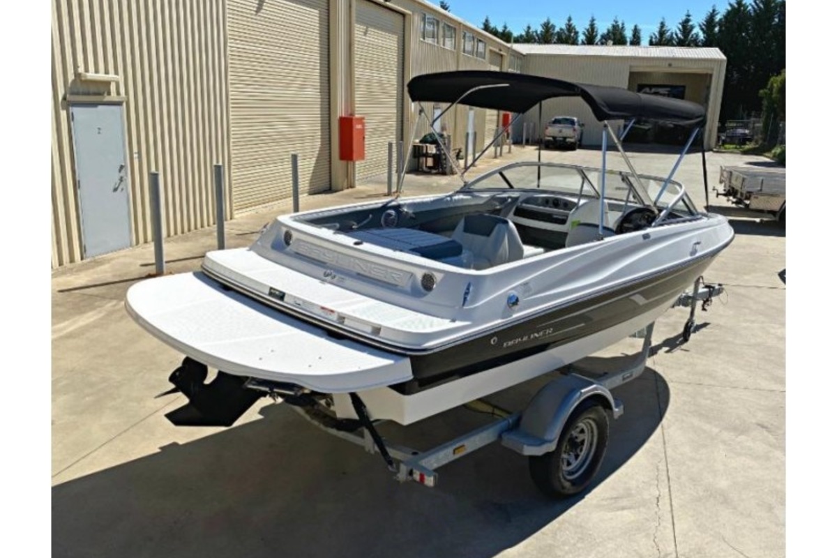 2015 Bayliner 185, 7