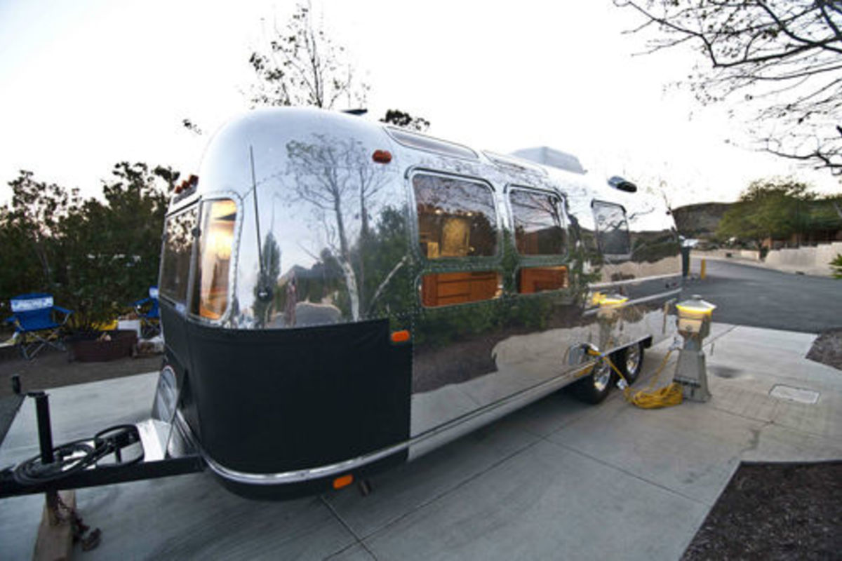 1970 Airstream Caravanner Land Yacht, 0