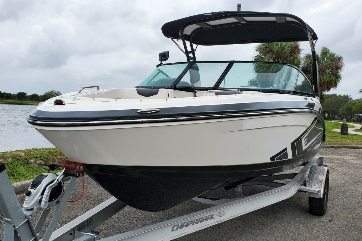 2017 Chaparral 203 Vortex VRX, 1