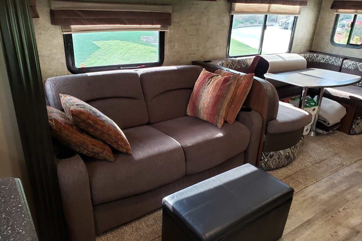 2016 Coachmen Freedom Express 298REDS 298 REDS, 13