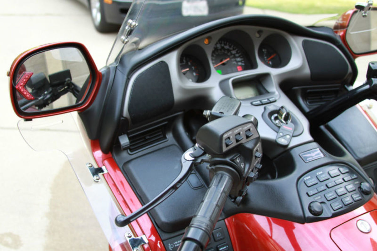 2001 Honda GoldWing GL1800ABS, 4