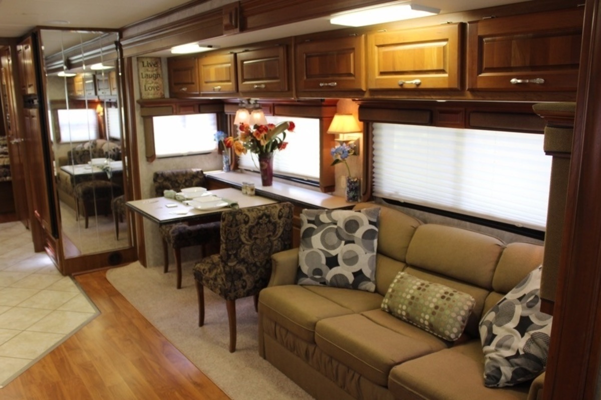 2005 Holiday Rambler Endeavor 40PDQ, 7