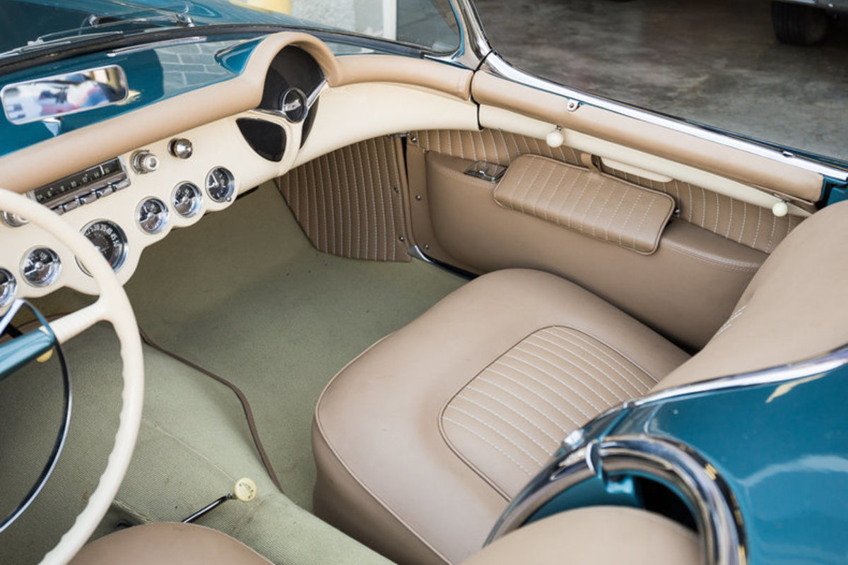 1954 Chevrolet Corvette, 28