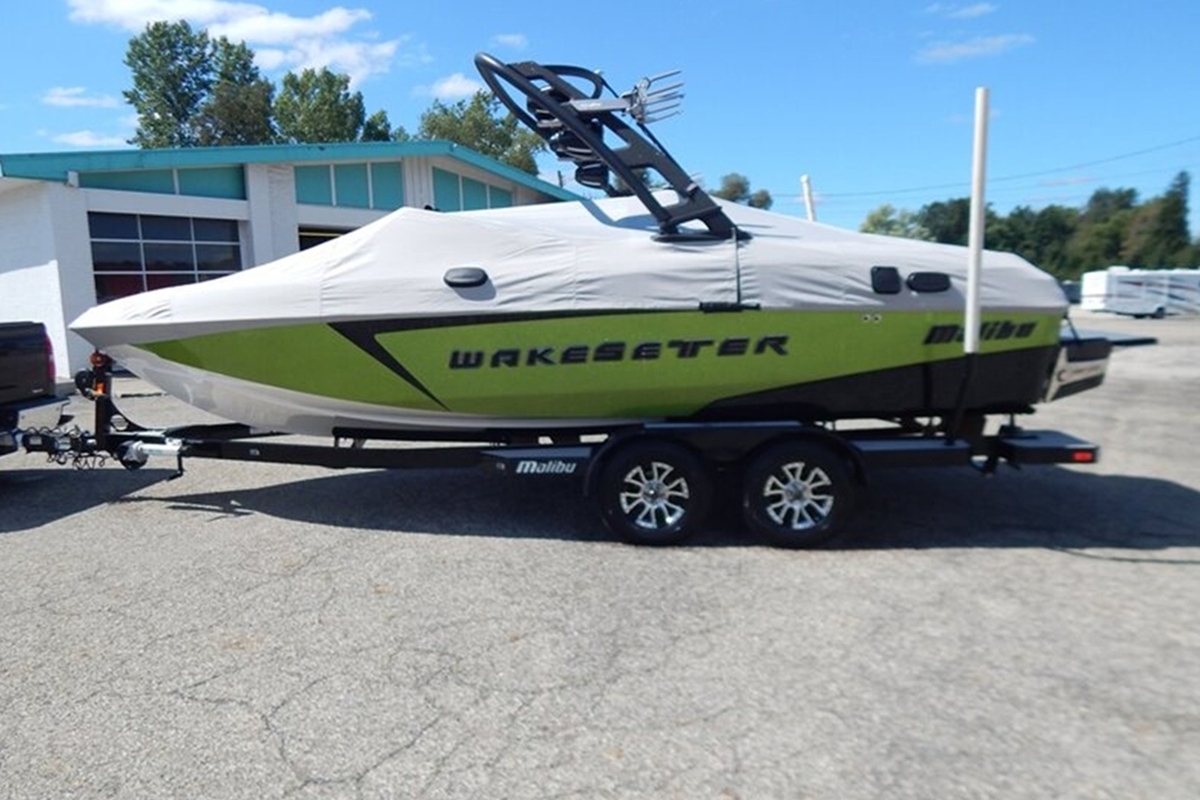 2016 Malibu Wakesetter 22 VLX, 1