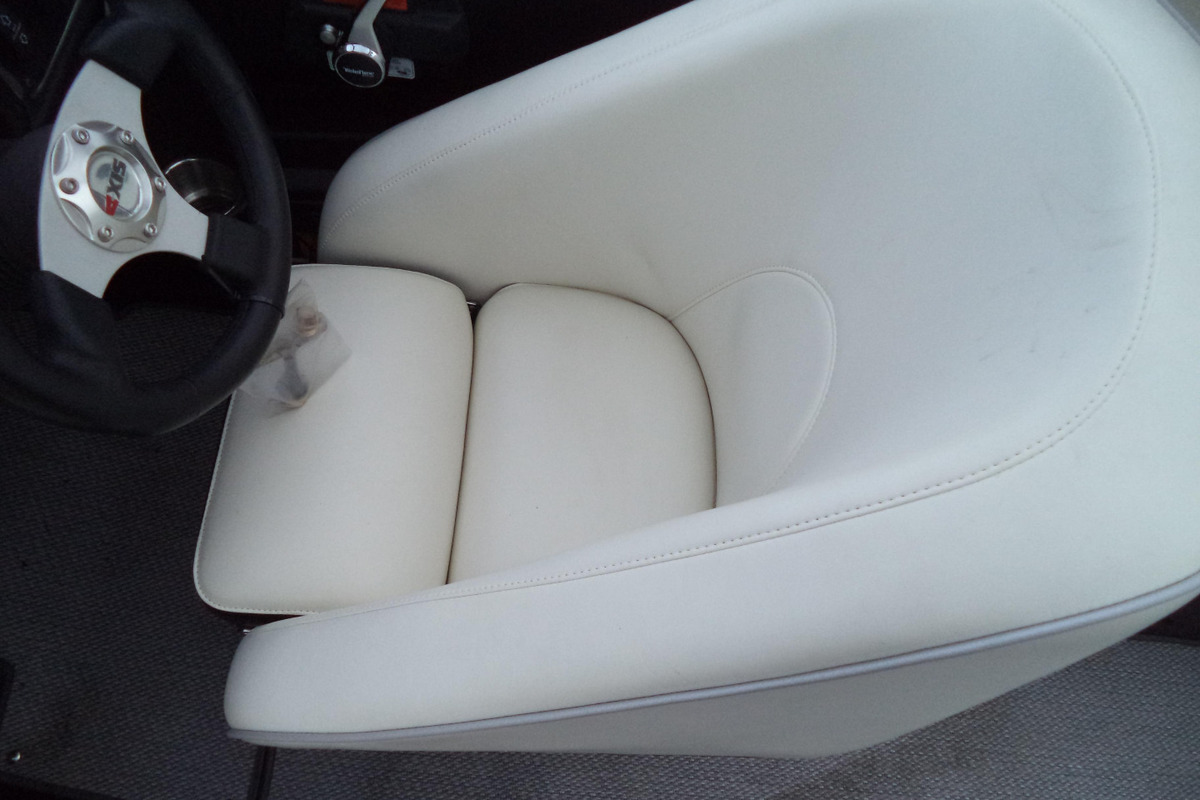 2012 Axis A22, 15