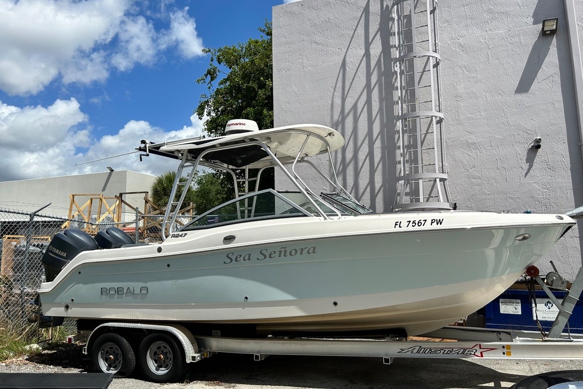 2015 Robalo R247, 0