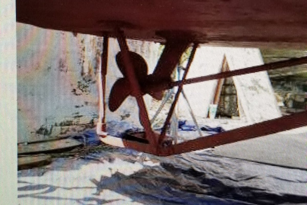 1982 Fiber Glass  Commercial Fishing Boat Morgan, 4