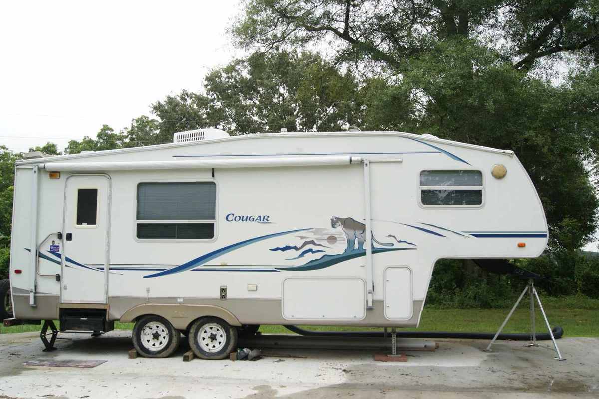 2003 KEYSTONE COUGAR 5TH WHEEL, 0