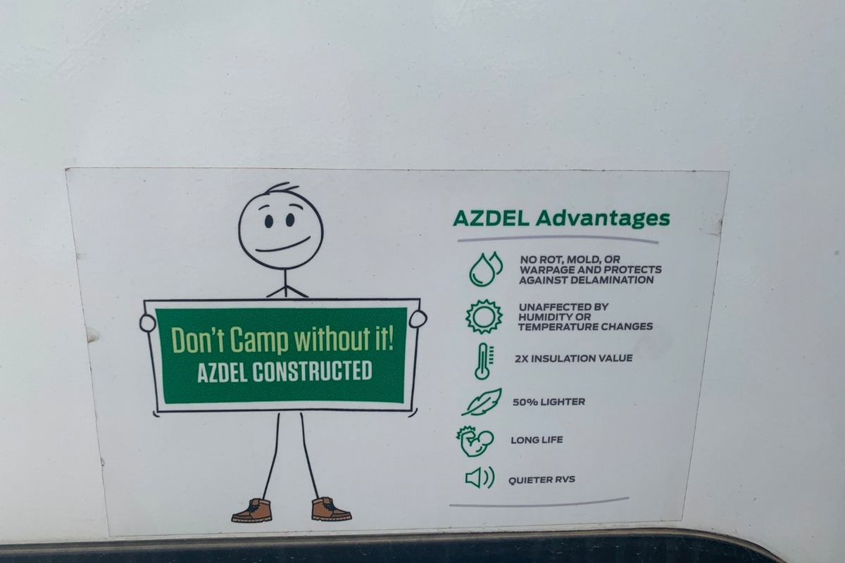 2021 Forest River Surveyor 287BHSS Luxury in Overland Park, KS