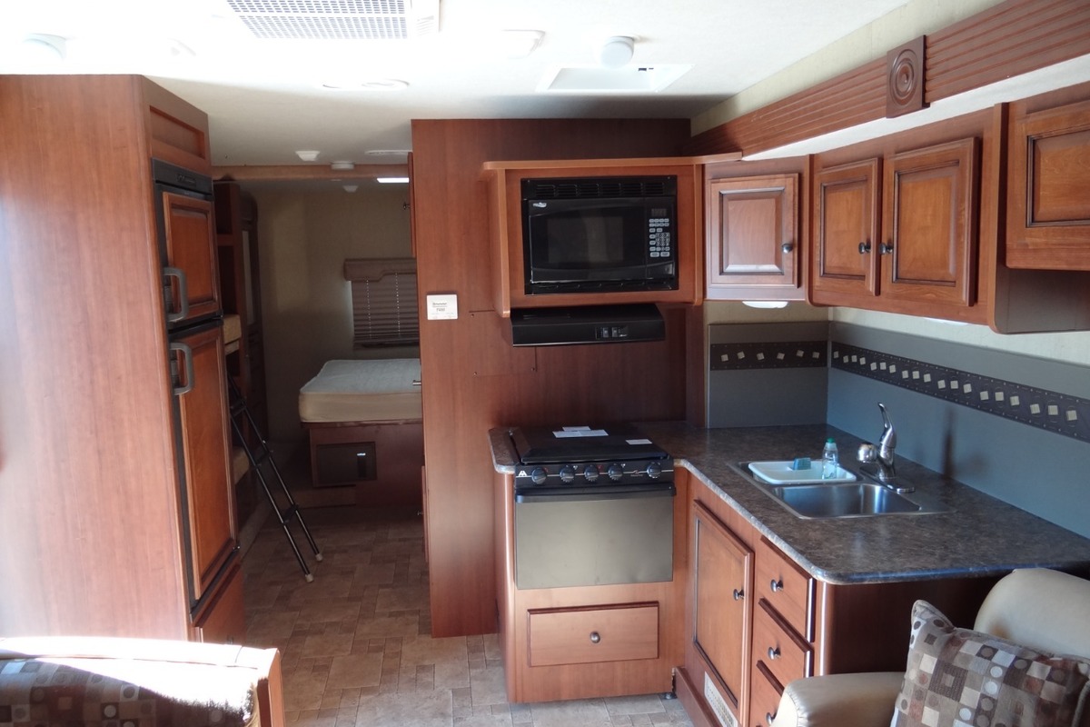 2013 Fleetwood Jamboree Sport Full Body Paint, 4