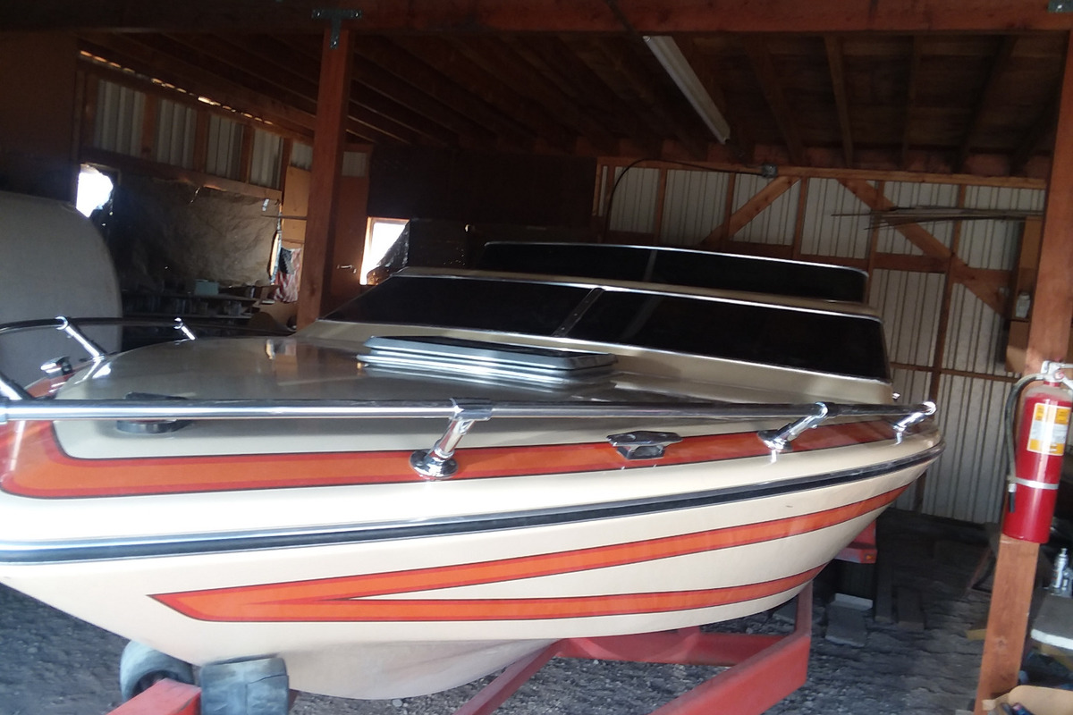 1981 SKV Cabin Day Cruiser, 1