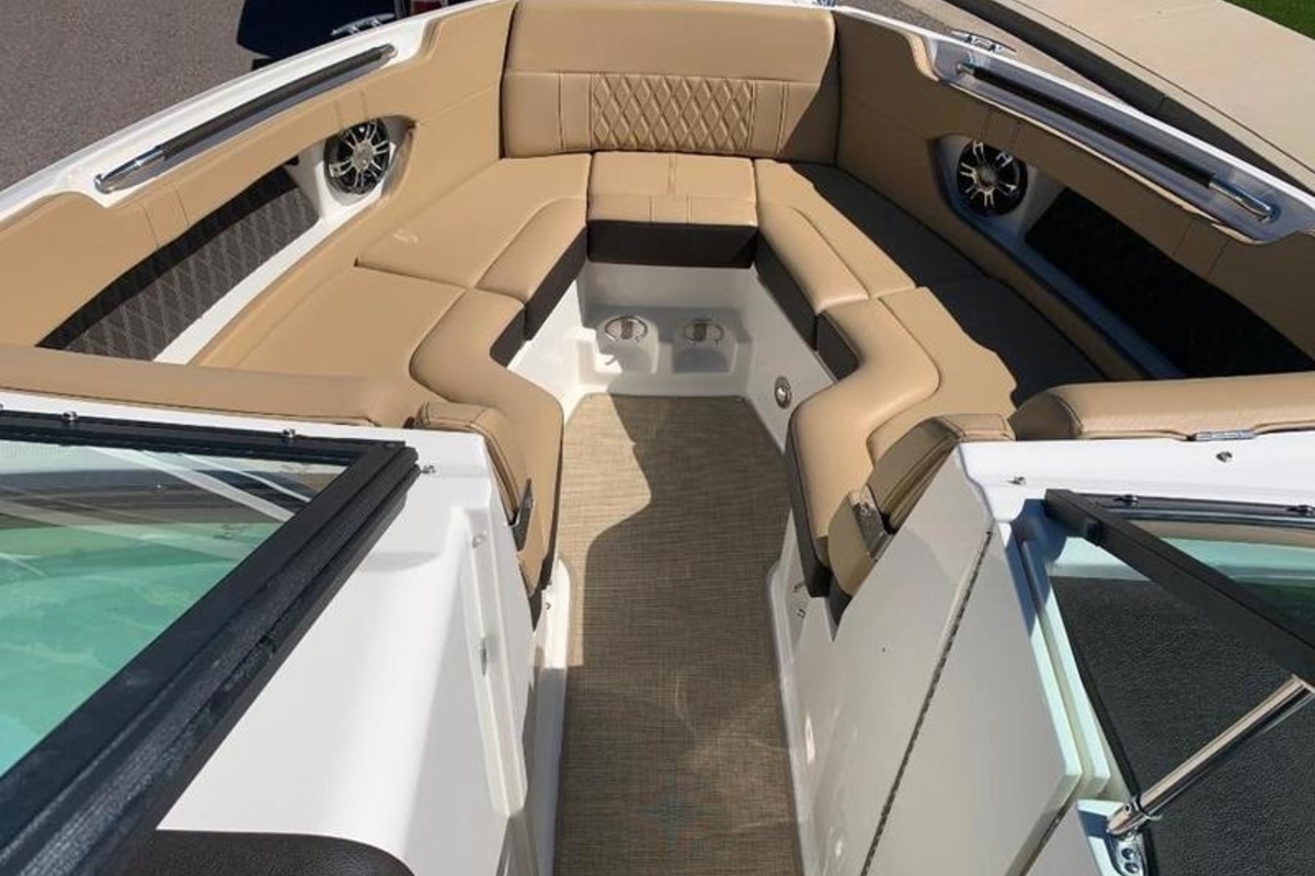 2021 Sea Ray SLX 250, 15